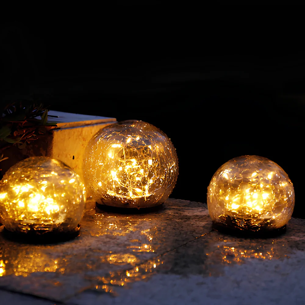 SolarGlobe⢠Garden Light - Image 9