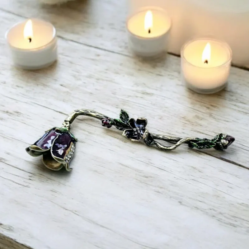 Velisse⢠Candle Snuffer - Image 13