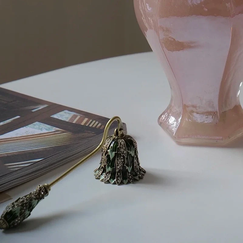 Velisse⢠Candle Snuffer - Image 16